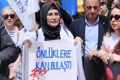 Eğitim-İş, Eğitim-Sen, Hürriyetçi Eğitim-Sen, Anadolu Eğitim-Sen, Eğitimin Gücü-Sen, Tec-Sen, Öğretmen