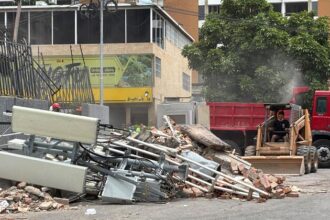 Venezuela quake: ‘People still terrified to re-enter what were their homes’