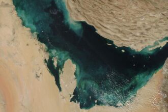 From Lebanon to the Strait of Hormuz, a Middle East hanging on fragile peace talks