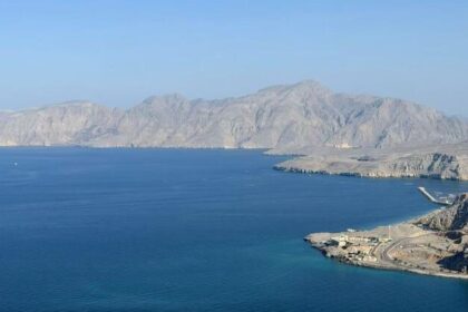 Stranded Hormuz seafarers begin mass evacuation operation