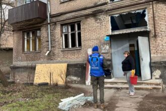 Deadly Russian strikes on Ukrainians ‘simply trying to live their lives’ must stop, says senior UN official