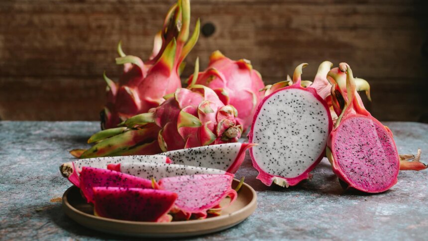 How to Eat Dragon Fruit Safely: Expert Advice and Side Effects Explained