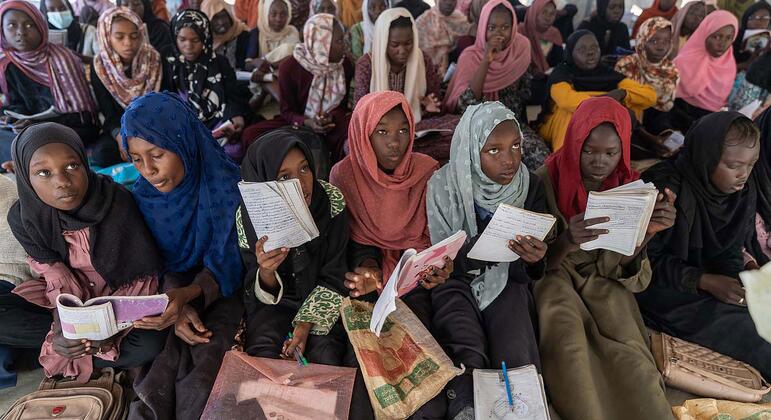 Sudan: Amid lethal drone attacks, children bear brunt of escalating war