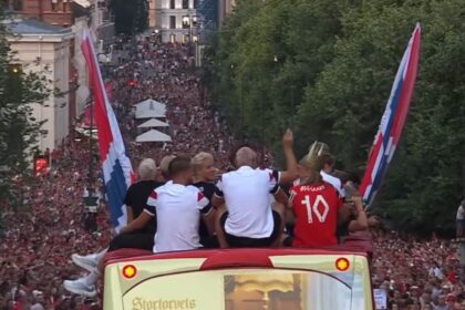 90,000 Fans Give Heroic Welcome To Team Norway After Memorable World Cup