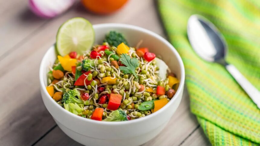 I Ate A Salad For Lunch Every Single Day For Two Months. Heres What Actually Changed