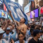 Sea Of Argentina Fans Turn Times Square Blue, Video Sets Internet On Fire