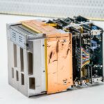 A New Compact Instrument Enables High-Fidelity Measurements of Energetic Particles on CubeSats