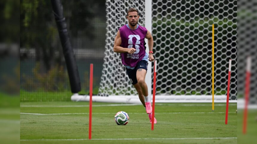 Jordan Henderson Returns To England Camp After Wrist Surgery Following Freak Injury In Mexico
