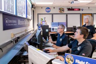 NASA’s New Horizons Spacecraft Wakes from Hibernation in Good Health
