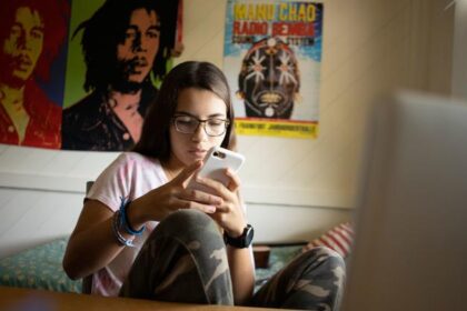 UN calls for urgent action to protect children from online information risks