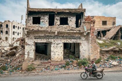 Security Council LIVE: Escalating attacks threaten peace in Yemen