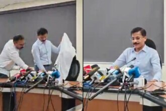 Viral Video Shows Tukaram Mundhe Removing White Towel From Chair Before Sitting. Why It Matters