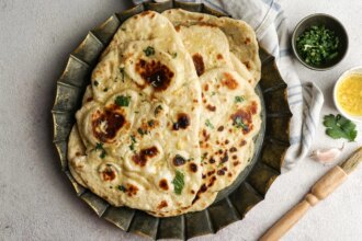 Without Tandoor, Make Soft Butter Garlic Naan On Tawa That Tastes Restaurant-Style