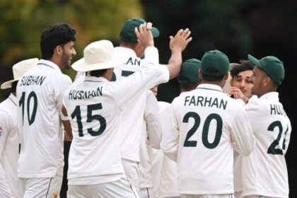 Pakistan Team Mistaken For Asylum Seekers In UK By Anti-Immigrant Protestors