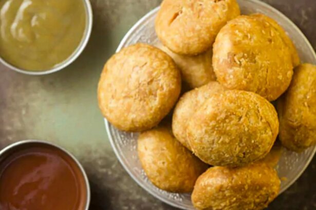Making Aloo Pyaaz Kachori At Home? Follow These 6 Tips