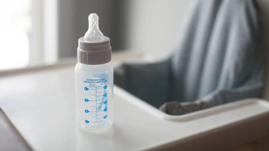 The Right Way To Clean And Sterilise Baby Milk Feeding Bottles