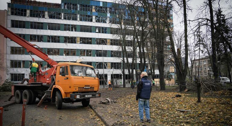 World News in Brief: Russian attacks intensify, UN team tours West Bank, ‘unlawful’ elderly deaths