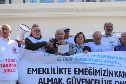Emekli Hekimlerden Sağlık Bakanlığı Önünde Çağrı: Emeğimizin Karşılığını ve Onurlu Bir Yaşam İstiyoruz